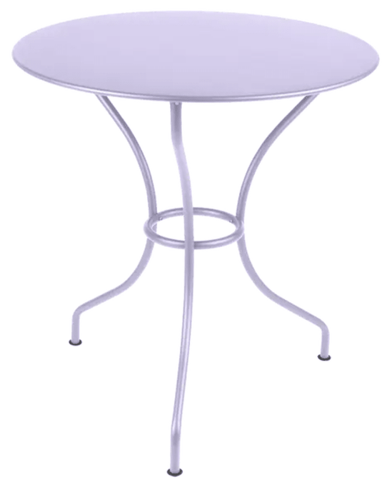 Fermob OPÉRA+ outdoor metal table with 67 cm diameter, white finish, suitable for patio or restaurant outdoor seating.