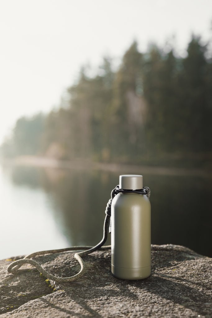 Load image into Gallery viewer, Parks RCS SS bottle, 400 ML - Custom Wood DesignsVinga Parks RCS SS 400ml stainless steel drinkware bottle with screw lid and ergonomic design.DrinkwareV4300907Recycled Stainless steel,Polyestergreen
