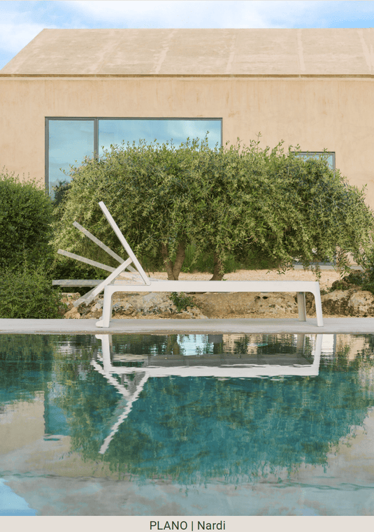Plano Outdoor Sun Lounger by Nardi – Reclining Poolside Furniture - Custom Wood DesignsGreen Nardi Plano outdoor sun lounger with reclining backrest, ideal for poolside or patio relaxation.Sunlounger24575216990007White