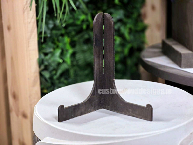 Load image into Gallery viewer, Plate Stands X 10 - Custom Wood DesignsSet of 10 wooden plate stands from Custom Wood Designs, ideal for displaying plates securely and elegantly.Plate Stand24575223634807
