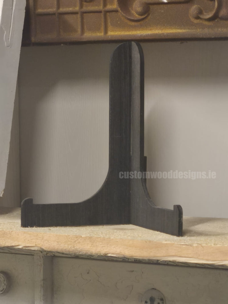 Load image into Gallery viewer, Plate Stands X 10 - Custom Wood DesignsSet of 10 wooden plate stands from Custom Wood Designs, ideal for displaying plates in an elegant and organized manner.Plate Stand24575223634807

