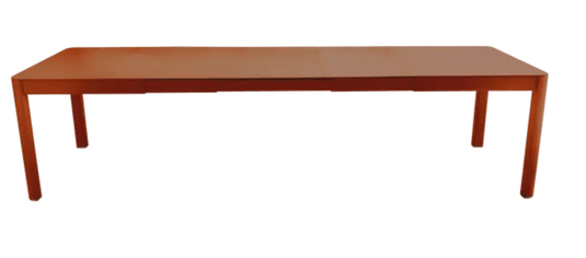 Fermob Ribambelle XL extendable metal table, 14-seater large expandable table for hospitality and dining spaces.