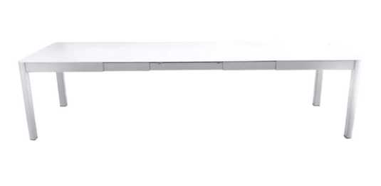 Large Fermob Ribambelle XL extendable metal table in Cotton White, 14-seater, ideal for hospitality and large gatherings.