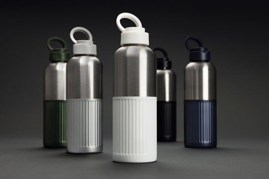 XD Xclusive Ripple RCS R-steel leakproof water bottle with handle, 750ML, featuring a custom wood design and stainless steel construction.