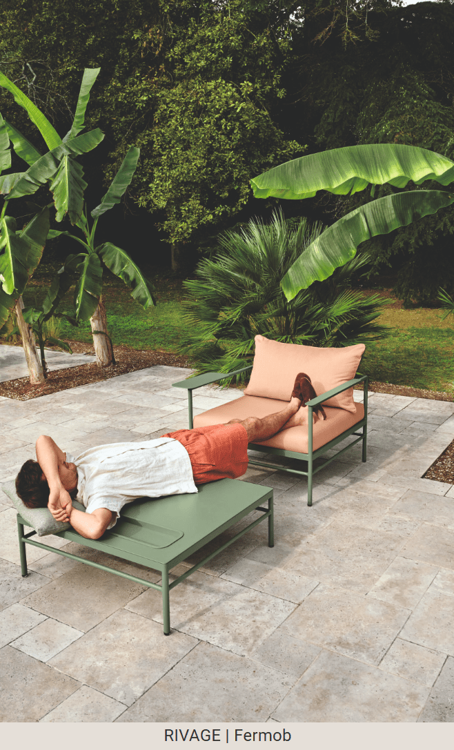 Load image into Gallery viewer, Rivage Low Armchair Fermob - Custom Wood DesignsFermob Rivage outdoor low armchair with metal frame and cactus papyrus fabric, ideal for garden and patio seating.Fermob Rivage Outdoor Metal Armachir24575201525495Acapulco Straciatella
