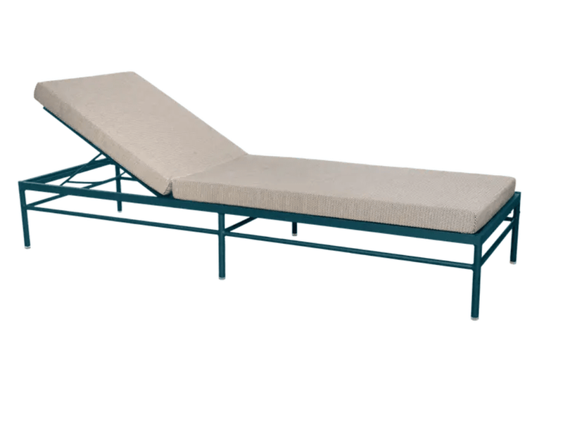 Load image into Gallery viewer, Rivage Sunlounger Luxury - Custom Wood DesignsFermob Rivage Sunlounger Luxury in metal with Straciatella fabric, designed for outdoor relaxation and stylish sunbathing.Sunlounger Metal24575201010167Acapulco Straciatella
