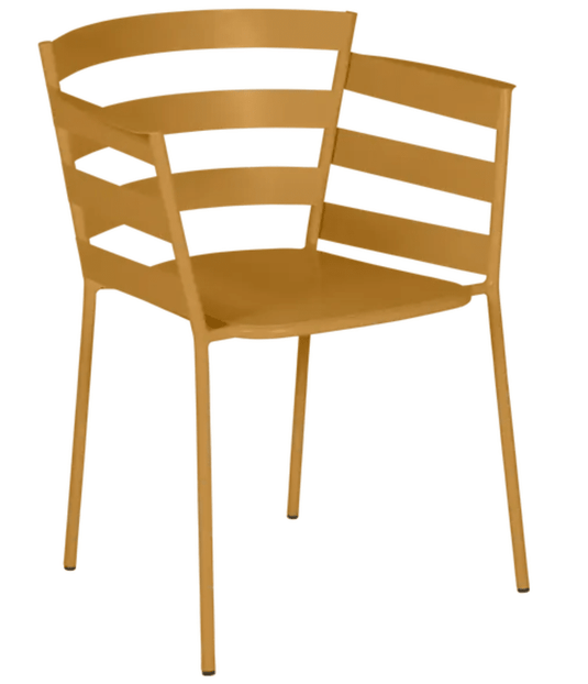 Fermob RYTHMIC outdoor armchair in gingerbread color with a stylish, curved design for outdoor relaxation.