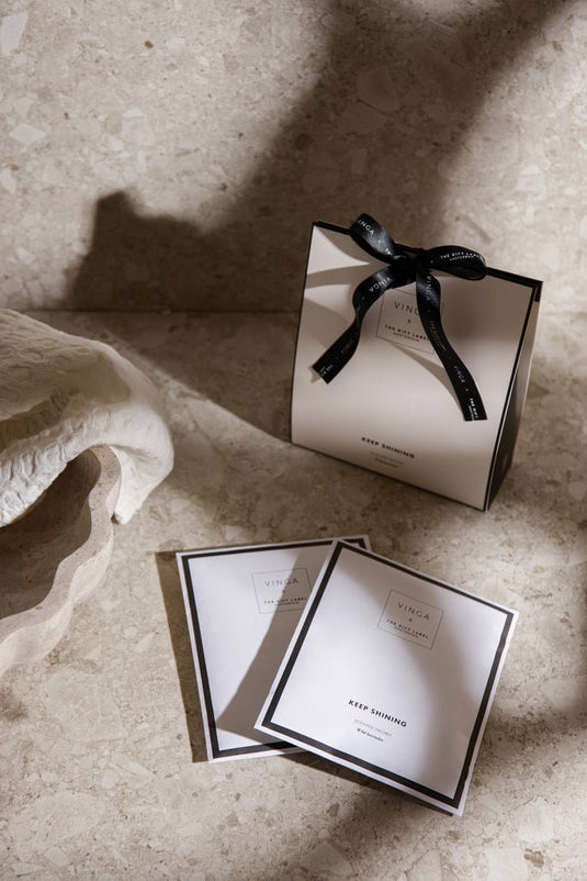 TGL scented sachet - Custom Wood DesignsVinga TGL scented sachet for home and living, with floral design and fresh fragrance, ideal for adding a subtle scent to rooms.Home & LivingTGL10143000white15 x 6 x 19 cm