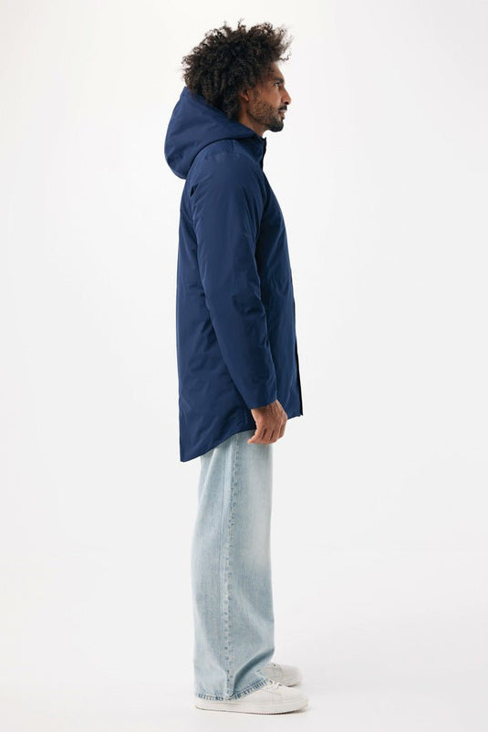 iqoniq Thelon recycled polyester parka with custom wood design in navy, showcasing the textile's durable and eco-friendly fabric.