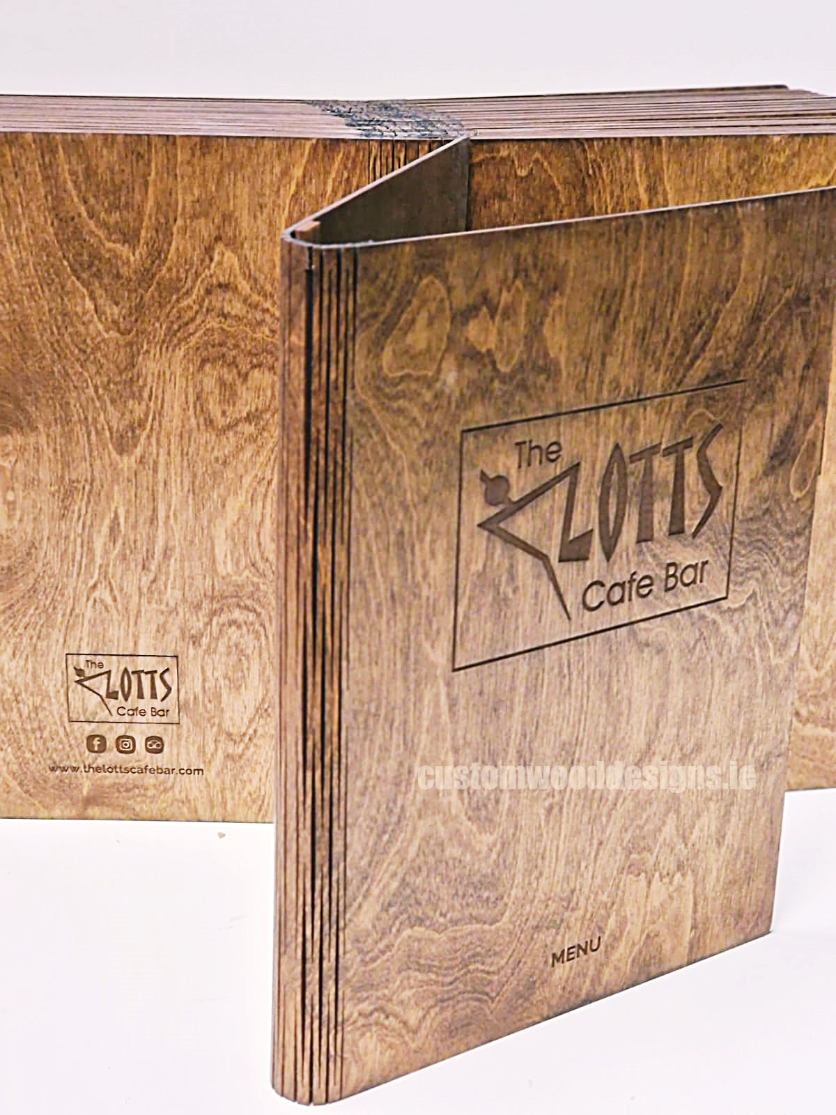 Set of 20 personalized walnut wood menus, 20x20cm, designed as menu covers and check presenters by Custom Wood Designs.