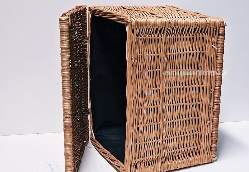 Load image into Gallery viewer, 10 x Wicker Hamper Basket Large 40 X 30 X 30cm Wicker Hamper Basket Custom Wood Designs Gifting basket hamper basket Retail display basket wicker basket wicker-hamper-basket-with-black-fabric-lining-10-x-wicker-hamper-basket-large-40-x-30-x-30cm-53613684719959

